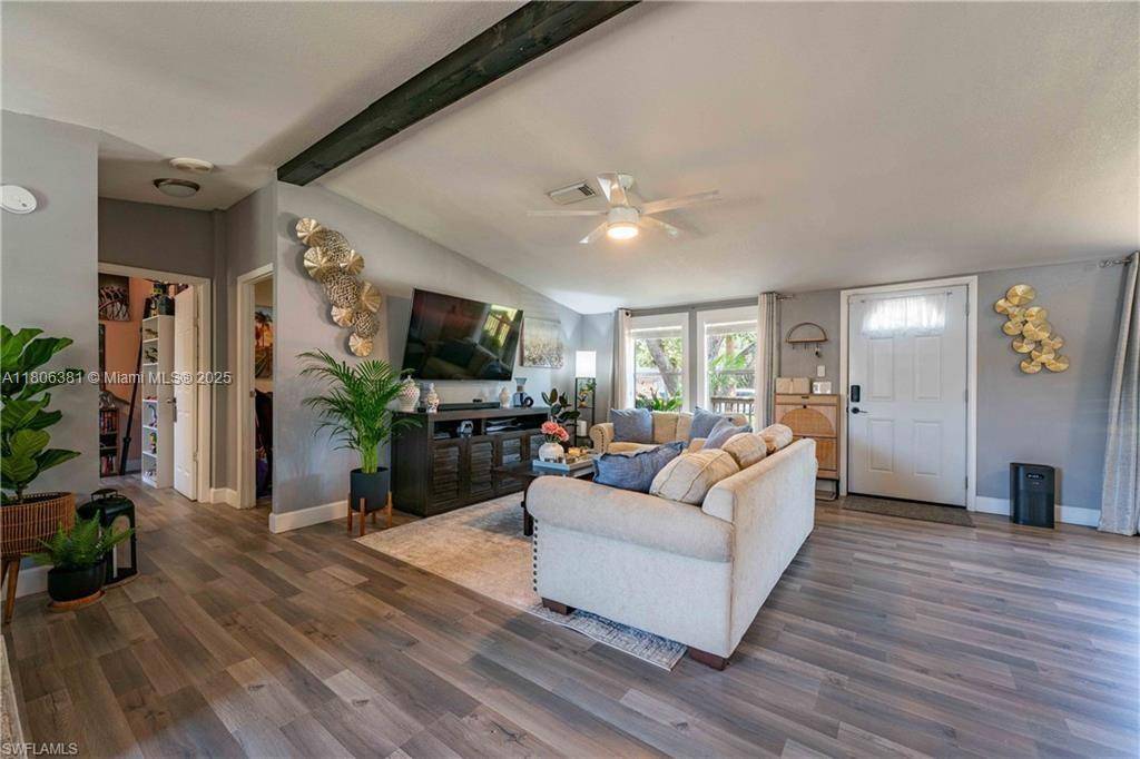 La Belle, FL 33935,4018 Caloosa Loop
