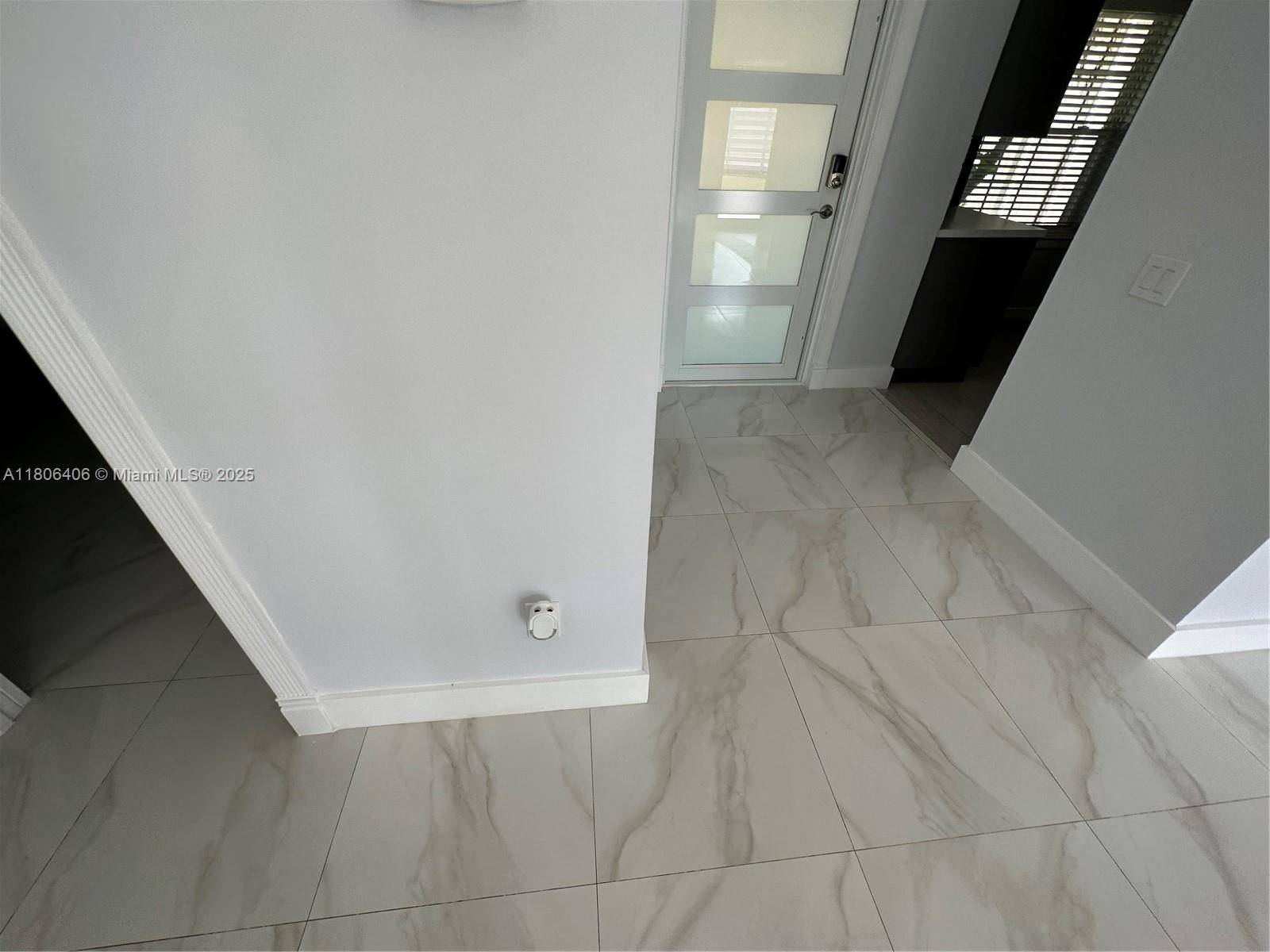 Miami, FL 33186,14568 SW 142nd Ct Cir S