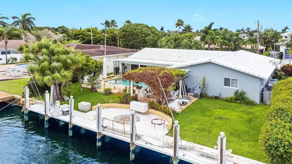 Pompano Beach, FL 33062,2770 NE 8th Ct