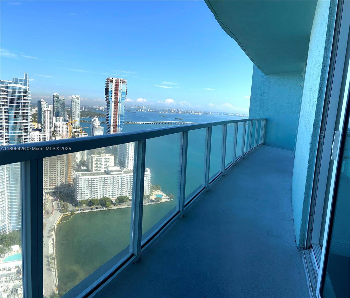 Miami, FL 33132,1900 N Bayshore Dr #4708