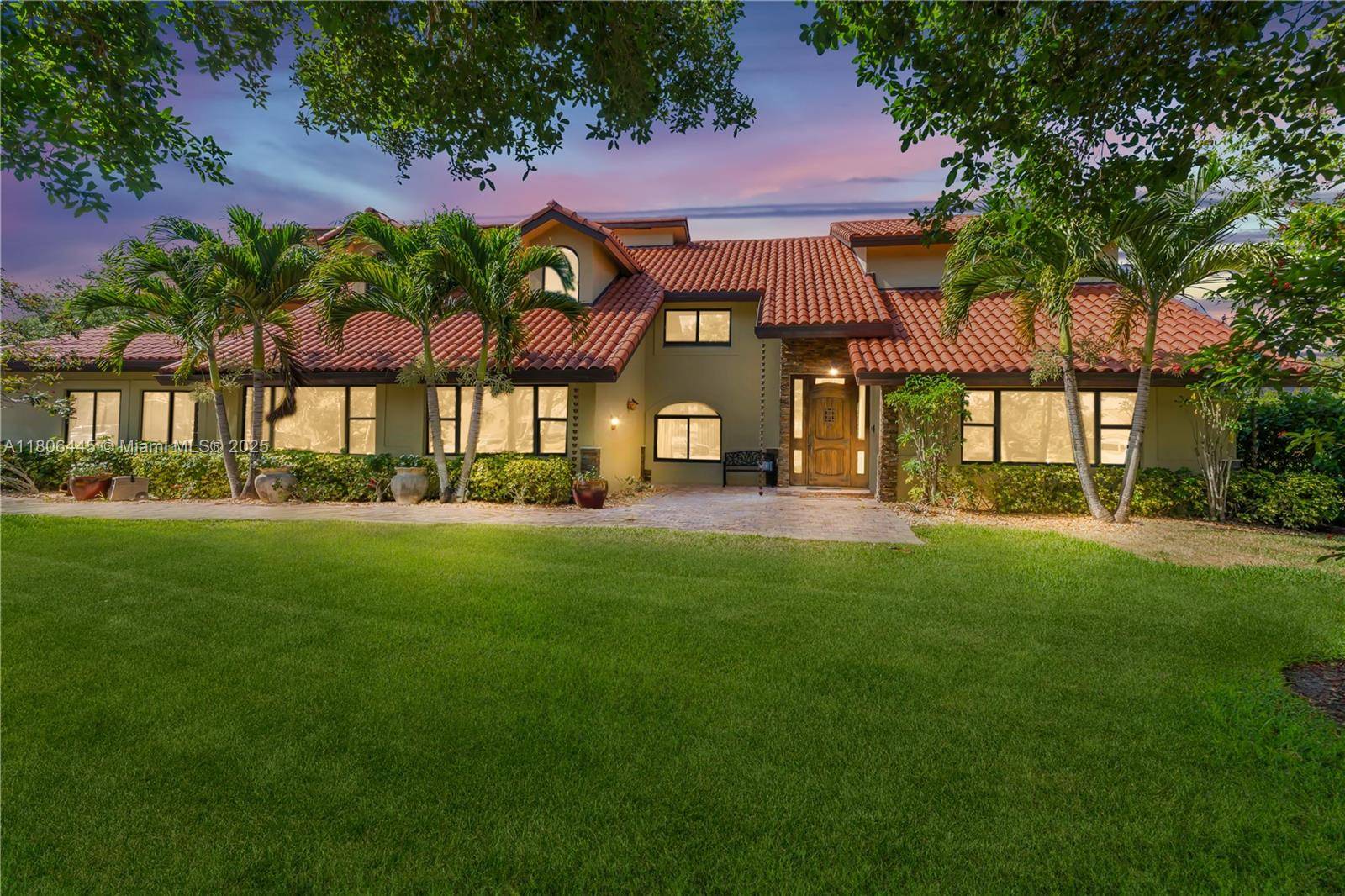 Davie, FL 33330,11915 Green Oak Dr
