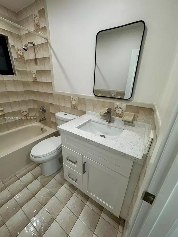 Miami, FL 33144,940 SW 78th Pl