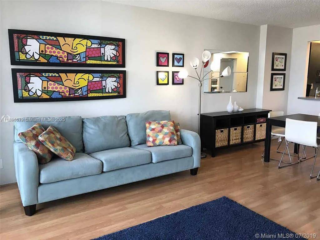 Sunny Isles Beach, FL 33160,100 Bayview Dr #302