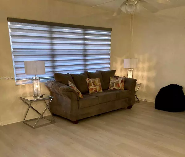Coconut Creek, FL 33066,4302 Martinique Cir #J4