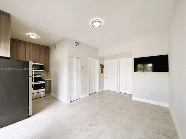 842 SW 14th Ave #5, Miami, FL 33135