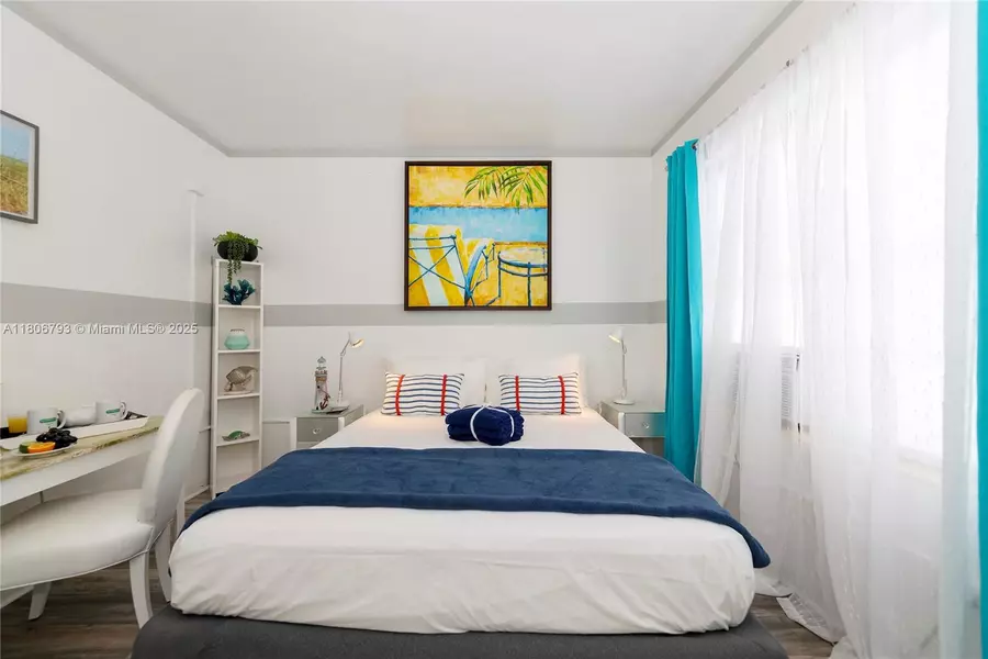6760 Collins Ave #17, Miami Beach, FL 33141