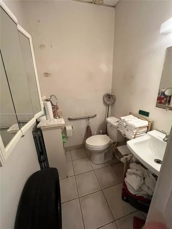 Hialeah, FL 33012,XXXX W 16th Ave