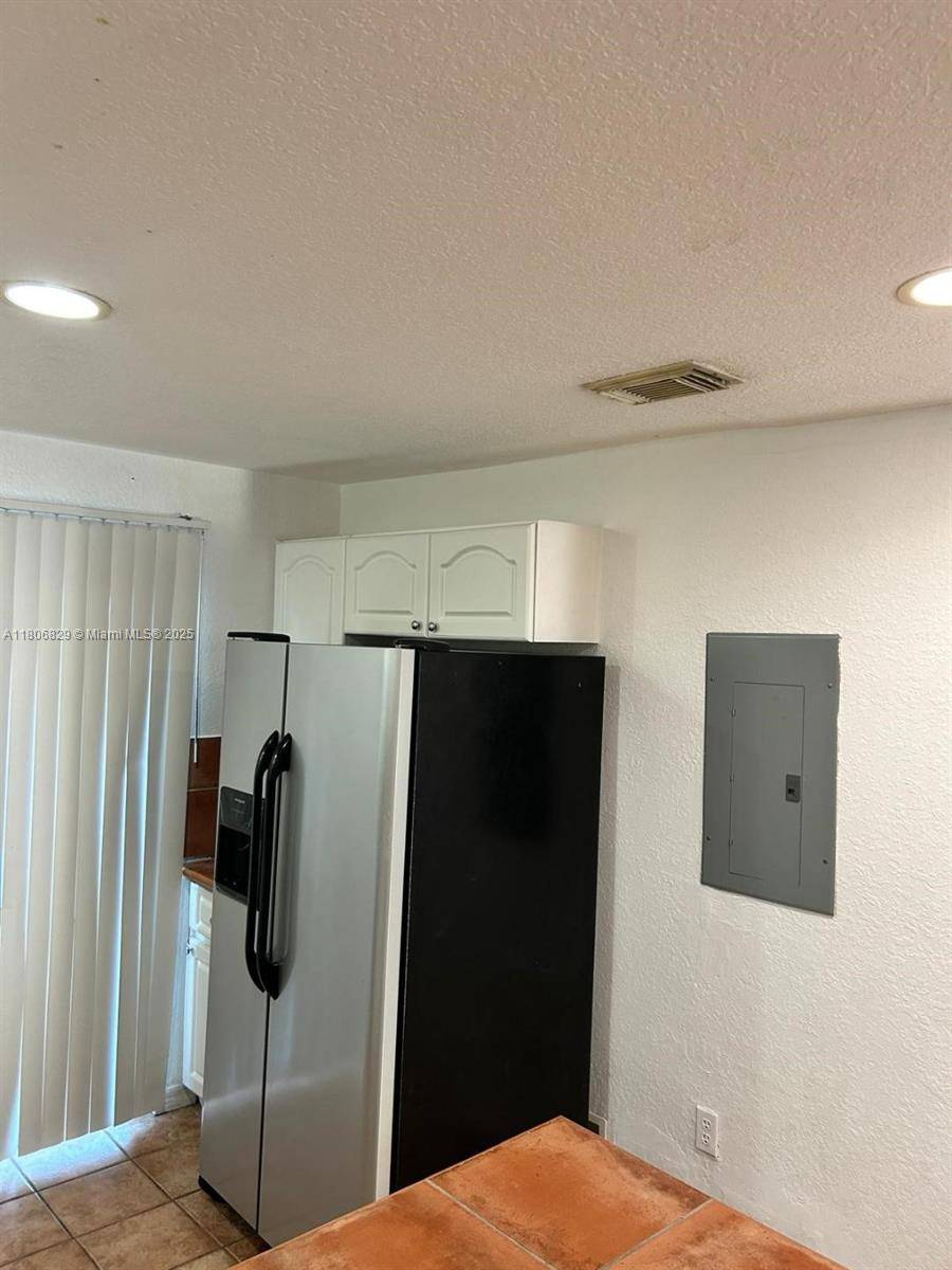 Doral, FL 33178,5725 NW 109th Ave #24