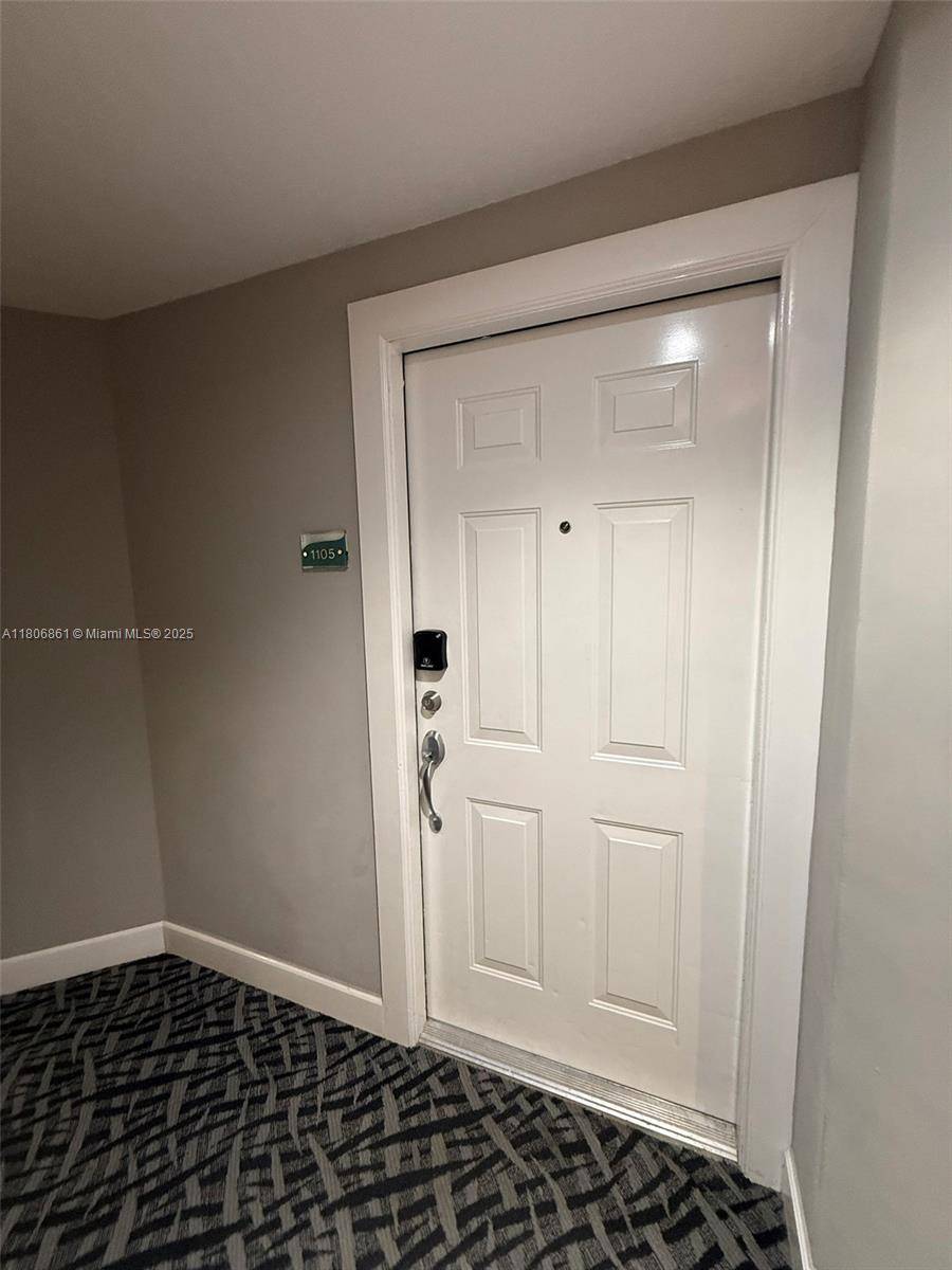 Miami, FL 33131,170 SE 14th St #1105