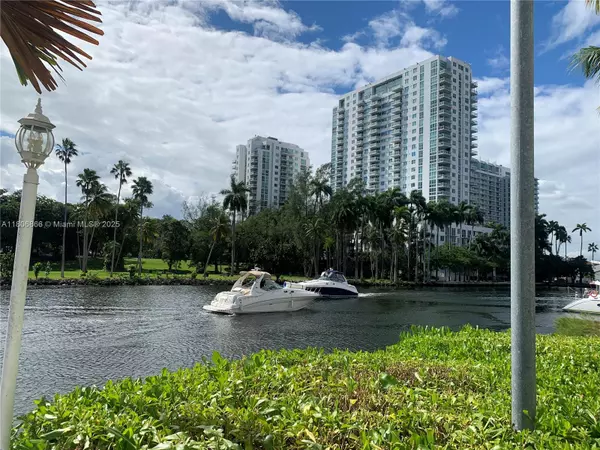 Miami, FL 33125,1720 NW N River Dr #307