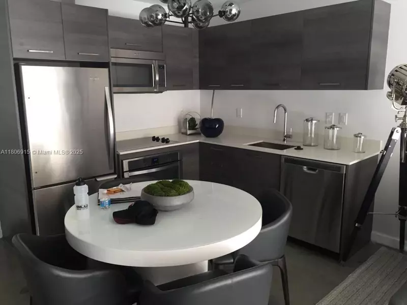 151 SE 1st St #903, Miami, FL 33131
