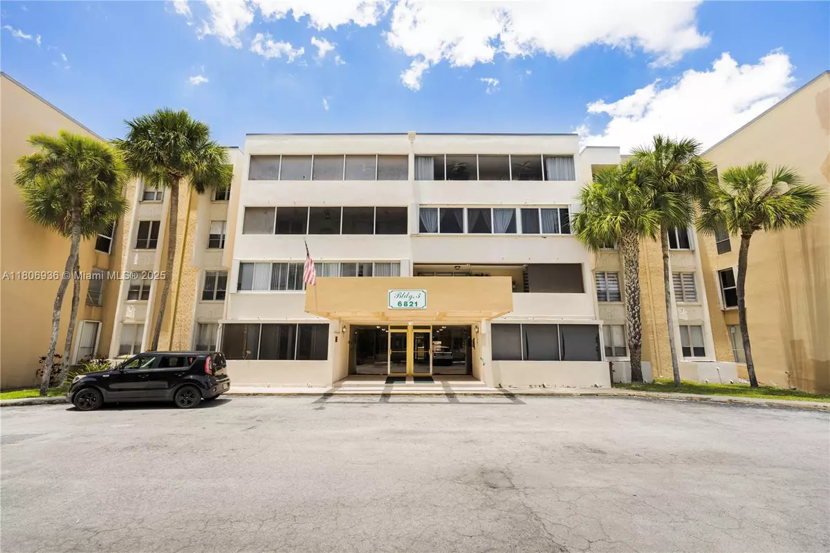Miami, FL 33193,6821 SW 147th Ave #1F