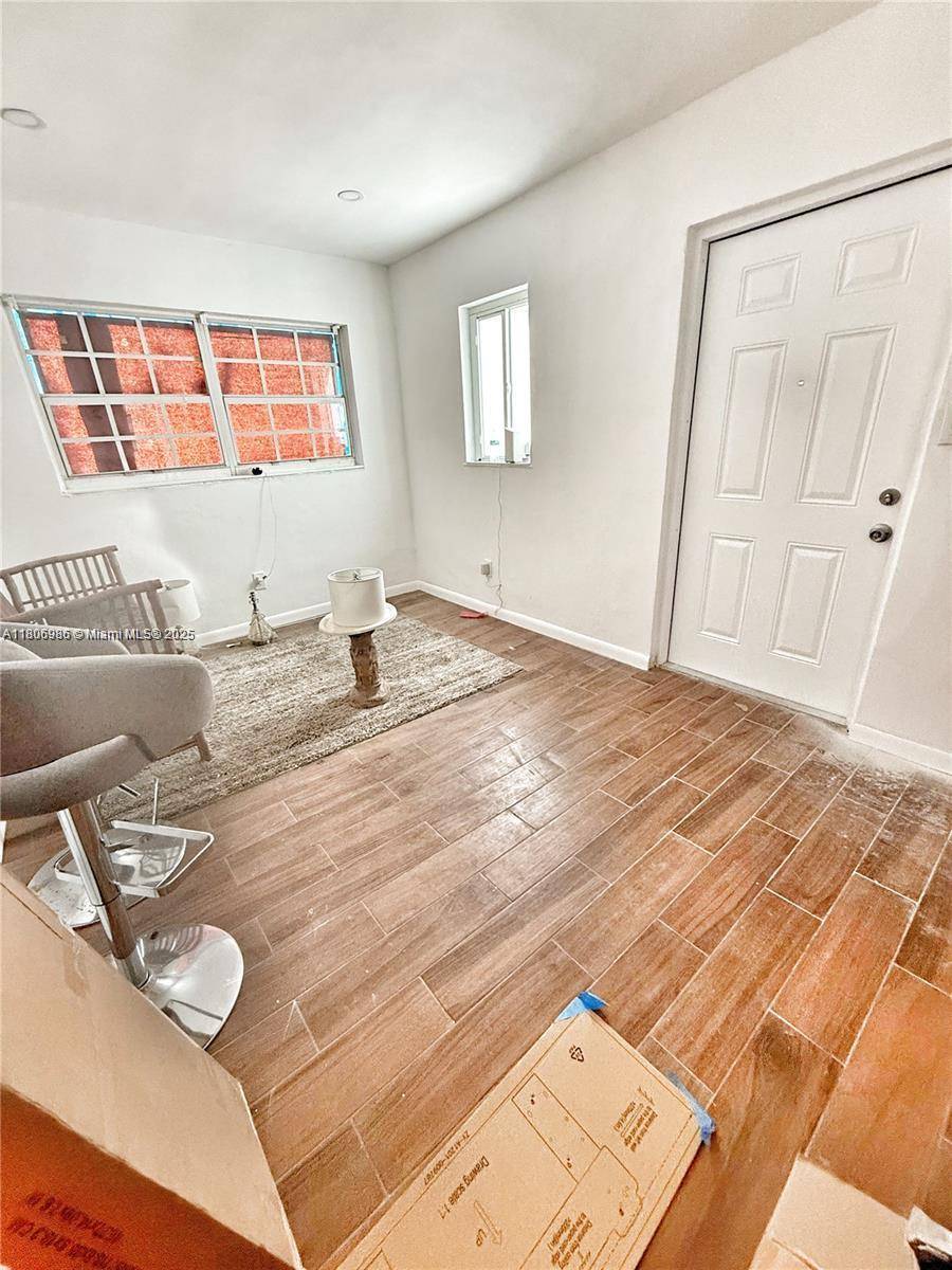 Miramar, FL 33023,7031 SW 27th #0