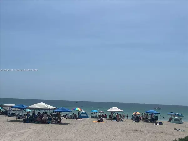 Miami Beach, FL 33140,2655 Collins Ave #1709