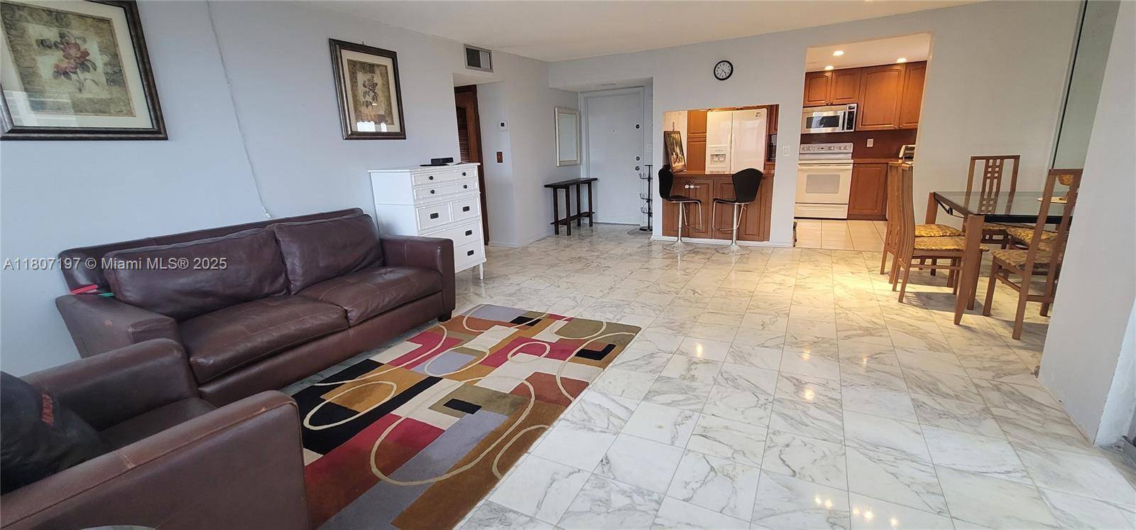 Hallandale Beach, FL 33009,1825 S Ocean Dr #814