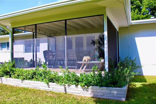 Pinecrest, FL 33156,5800 SW 100th St