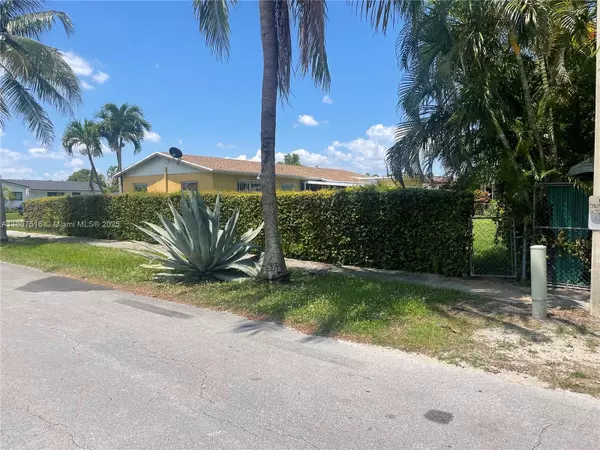 Miami, FL 33175,11753 SW 32nd St