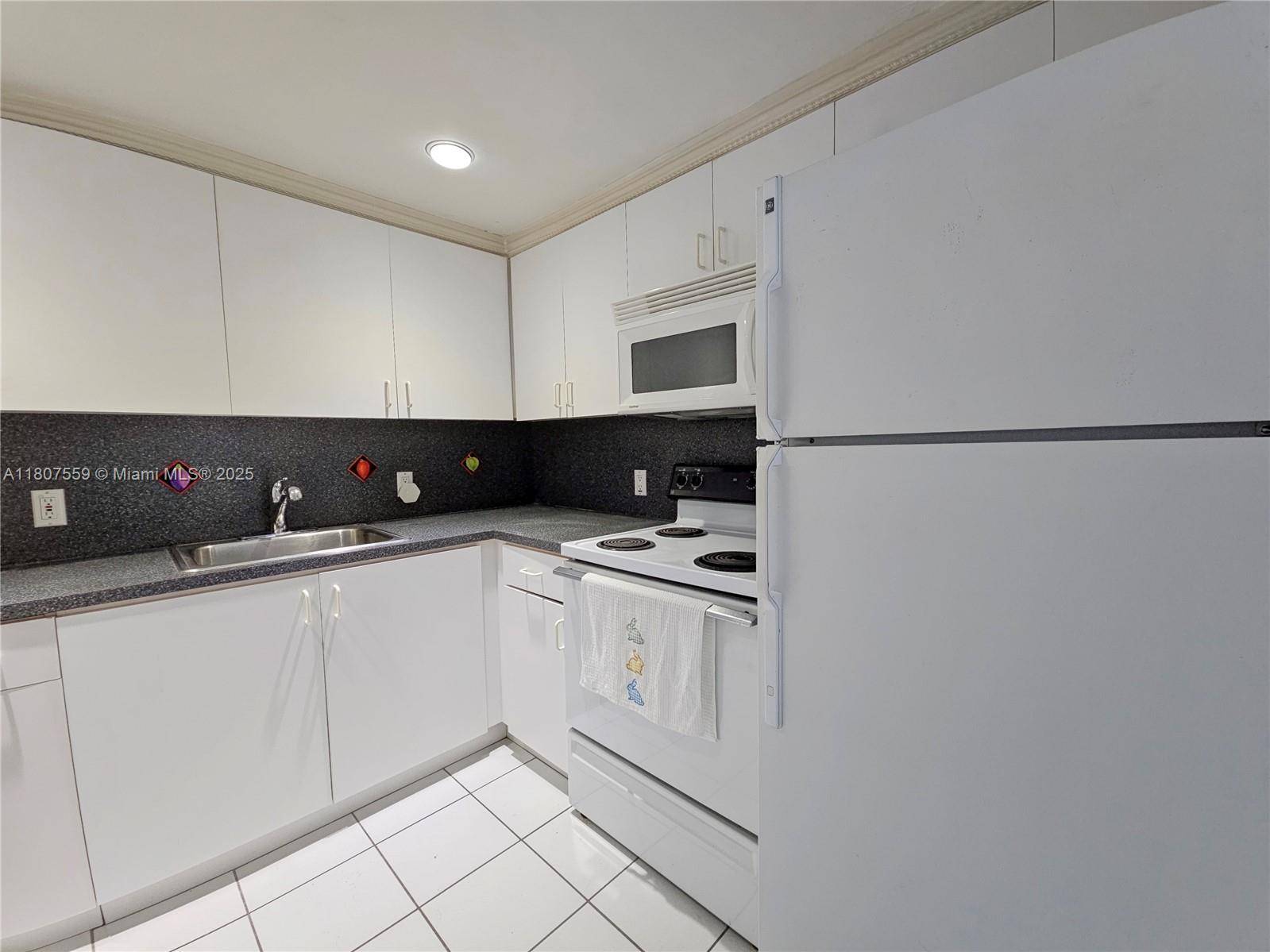 Miami Beach, FL 33140,2829 Indian Creek Dr #1105