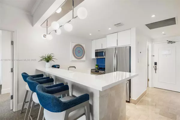 Miami Beach, FL 33140,4401 Collins Ave #3505