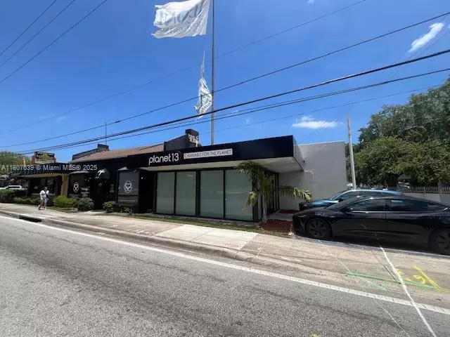Miami, FL 33161,11091 Biscayne Blvd