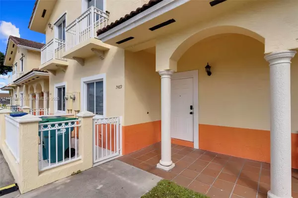 Hialeah, FL 33015,7469 NW 179th St #0