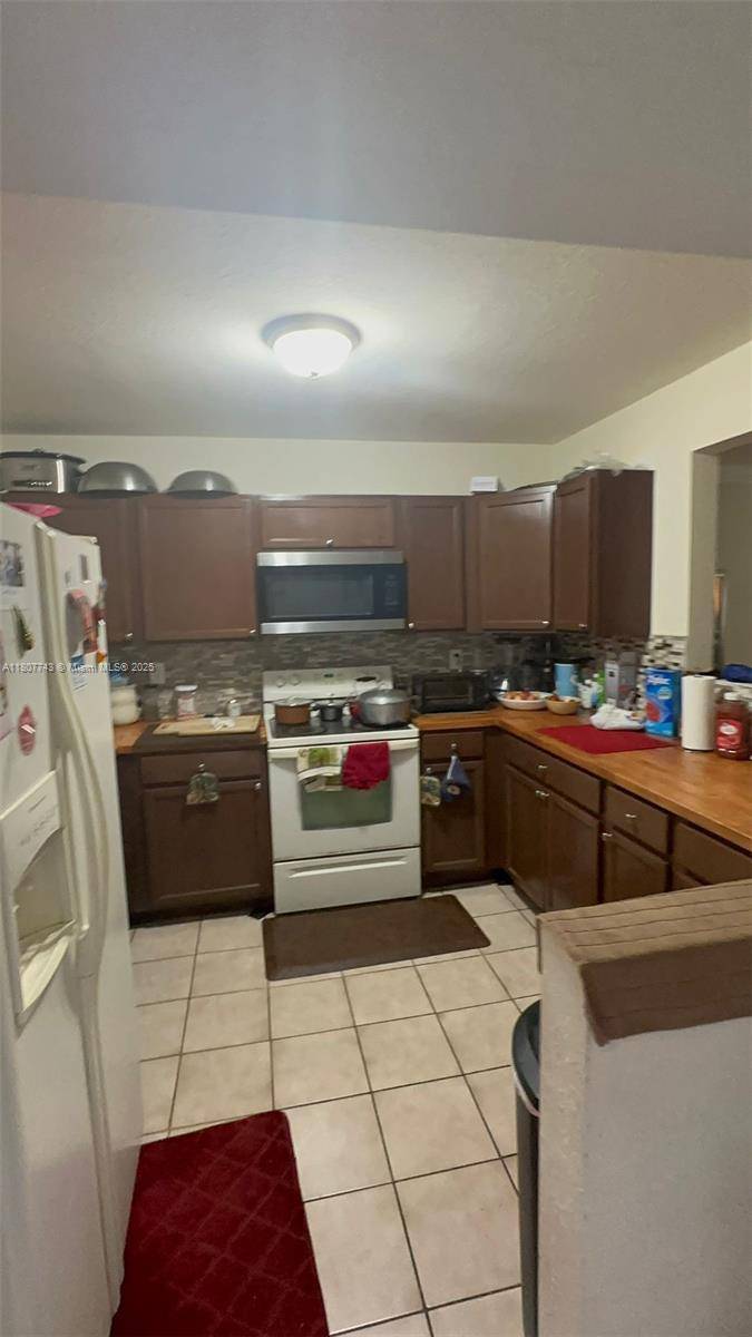 Lauderhill, FL 33313,2301 NW 43rd Ter