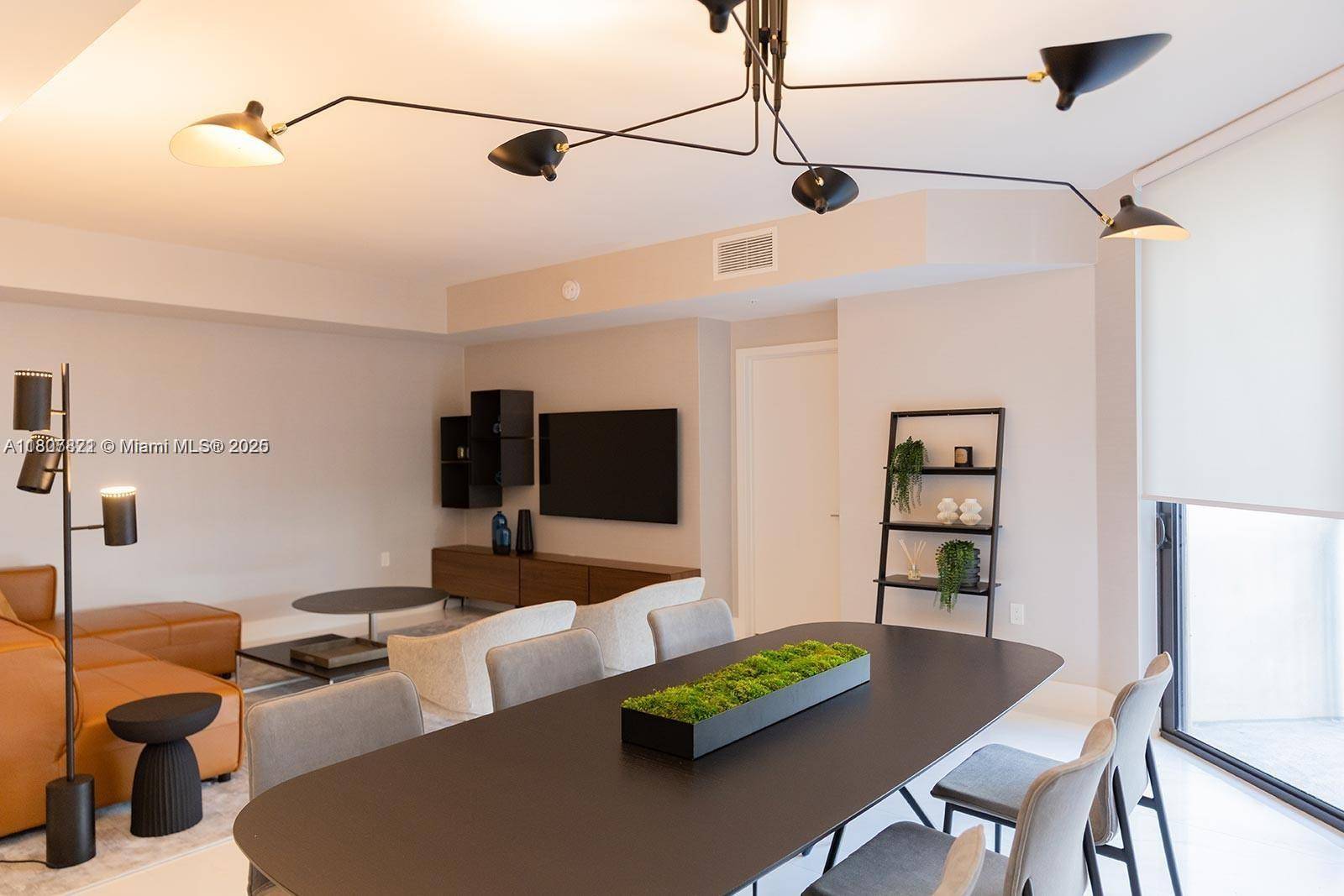 Coral Gables, FL 33146,301 Altara Ave #810