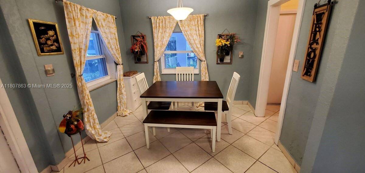 North Miami Beach, FL 33162,1679 NE 175th St