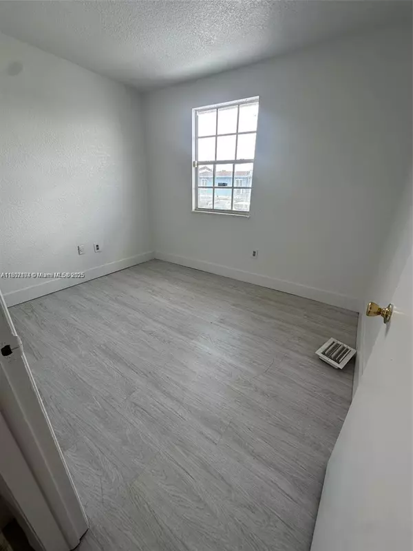 Miami Gardens, FL 33055,19224 NW 46th Ave