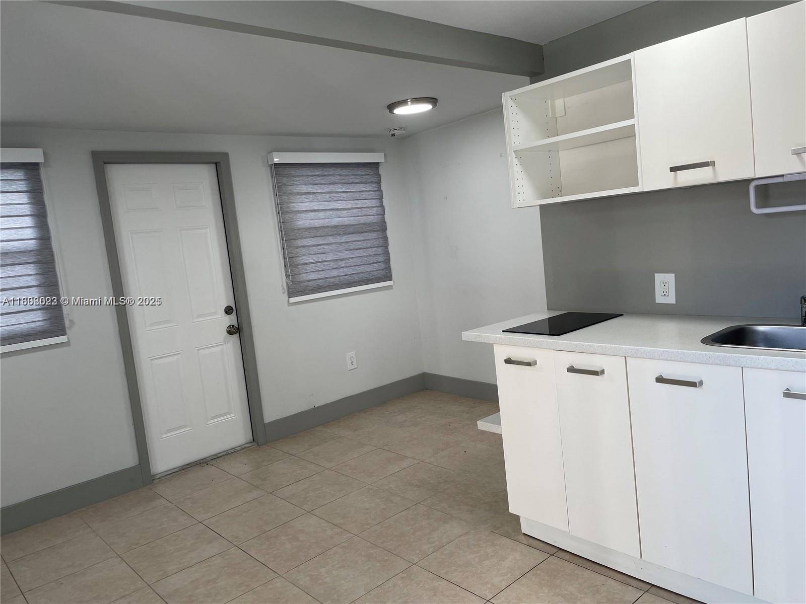 Miami, FL 33125,736 NW 22nd Ct #3
