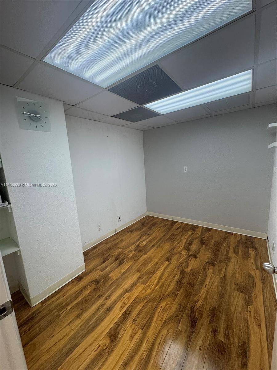 Sunny Isles Beach, FL 33160,17395 N Bay Rd