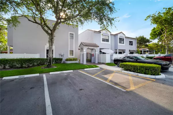 Pembroke Pines, FL 33026,11604 NW 11th St