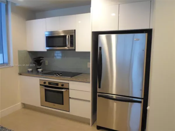 Miami, FL 33131,1050 BRICKELL AV #202