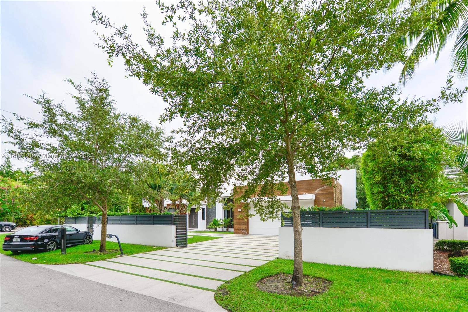 South Miami, FL 33143,7940 SW 58th Ct #N/A