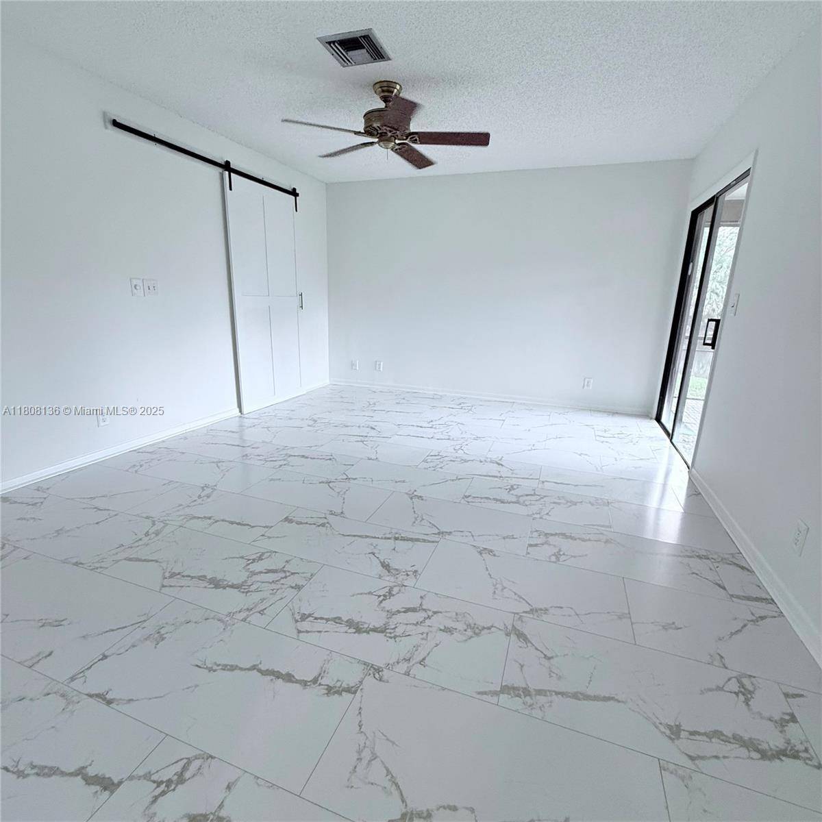 Tamarac, FL 33319,6183 Live Oak Ct #D