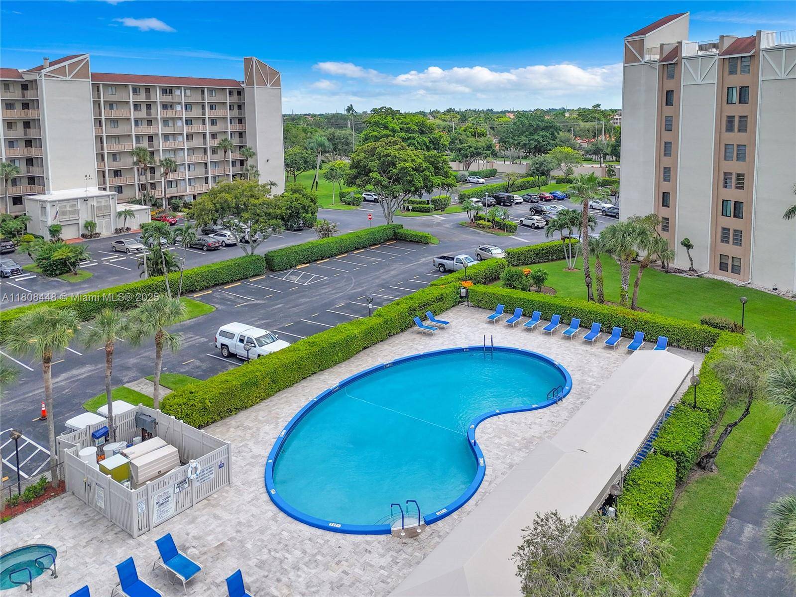 Delray Beach, FL 33446,14475 Strathmore Ln #305