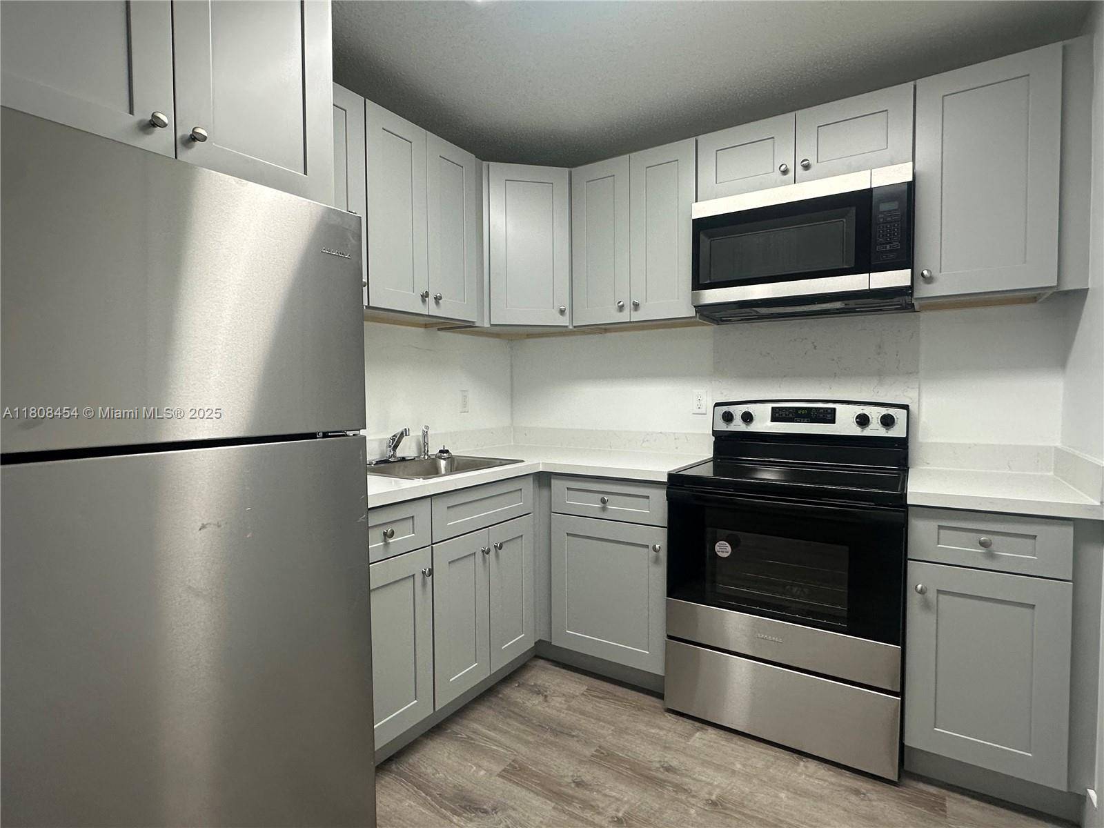 Wilton Manors, FL 33311,2401 NW 9th Ave #6