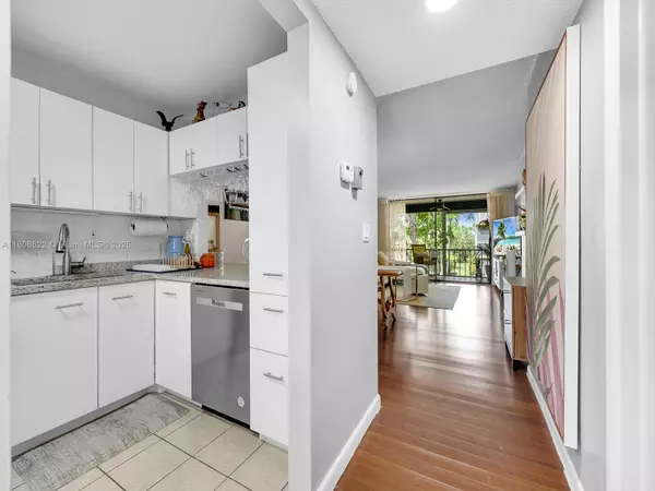Deerfield Beach, FL 33441,367 S Federal Hwy #B206
