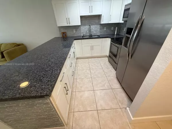 Hallandale Beach, FL 33009,1801 S Ocean Dr #243