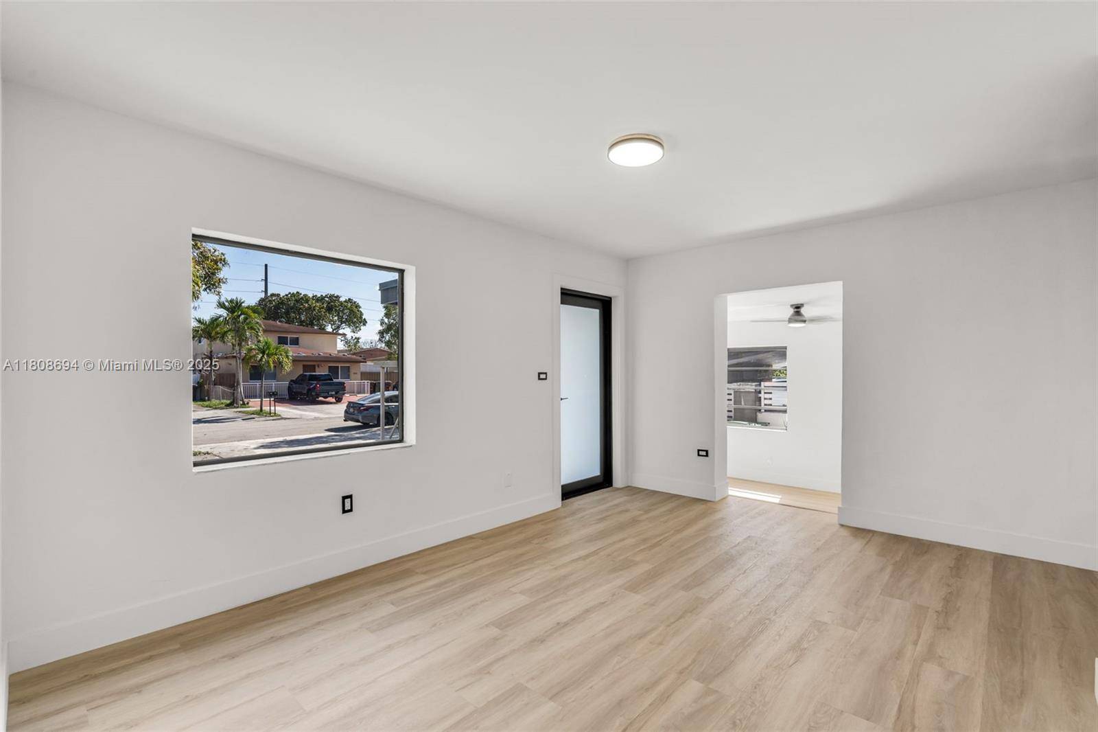 Hialeah, FL 33012,739 W 30th St