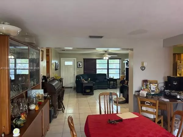 Miami, FL 33165,9301 SW 16th St