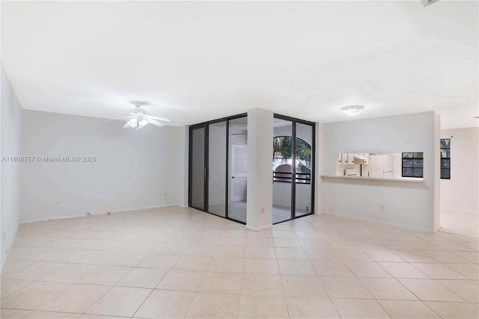 Aventura, FL 33180,3570 Magellan Cir #228-2