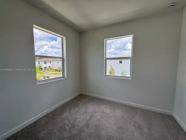 Pembroke Pines, FL 33029,18442 SW 2nd St