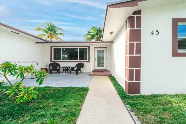 Miami Gardens, FL 33169,45 NW 188th St