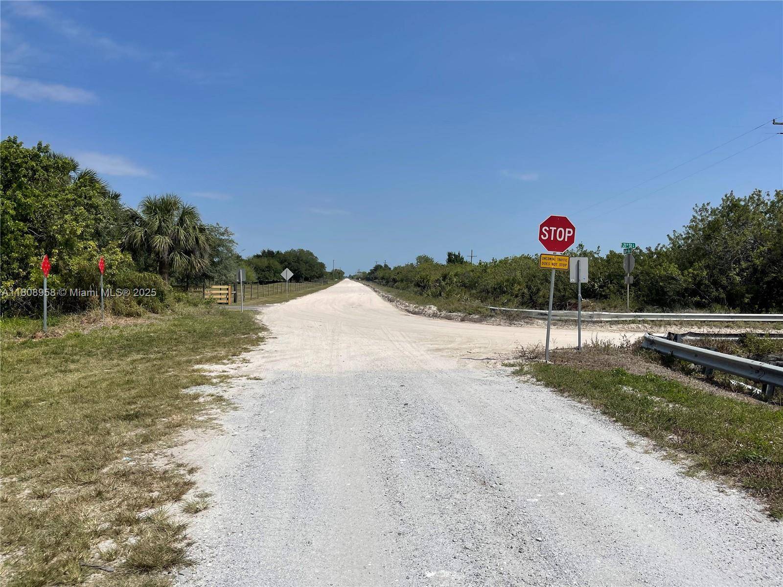 2105 86th Ave SW, Vero Beach, FL 32966