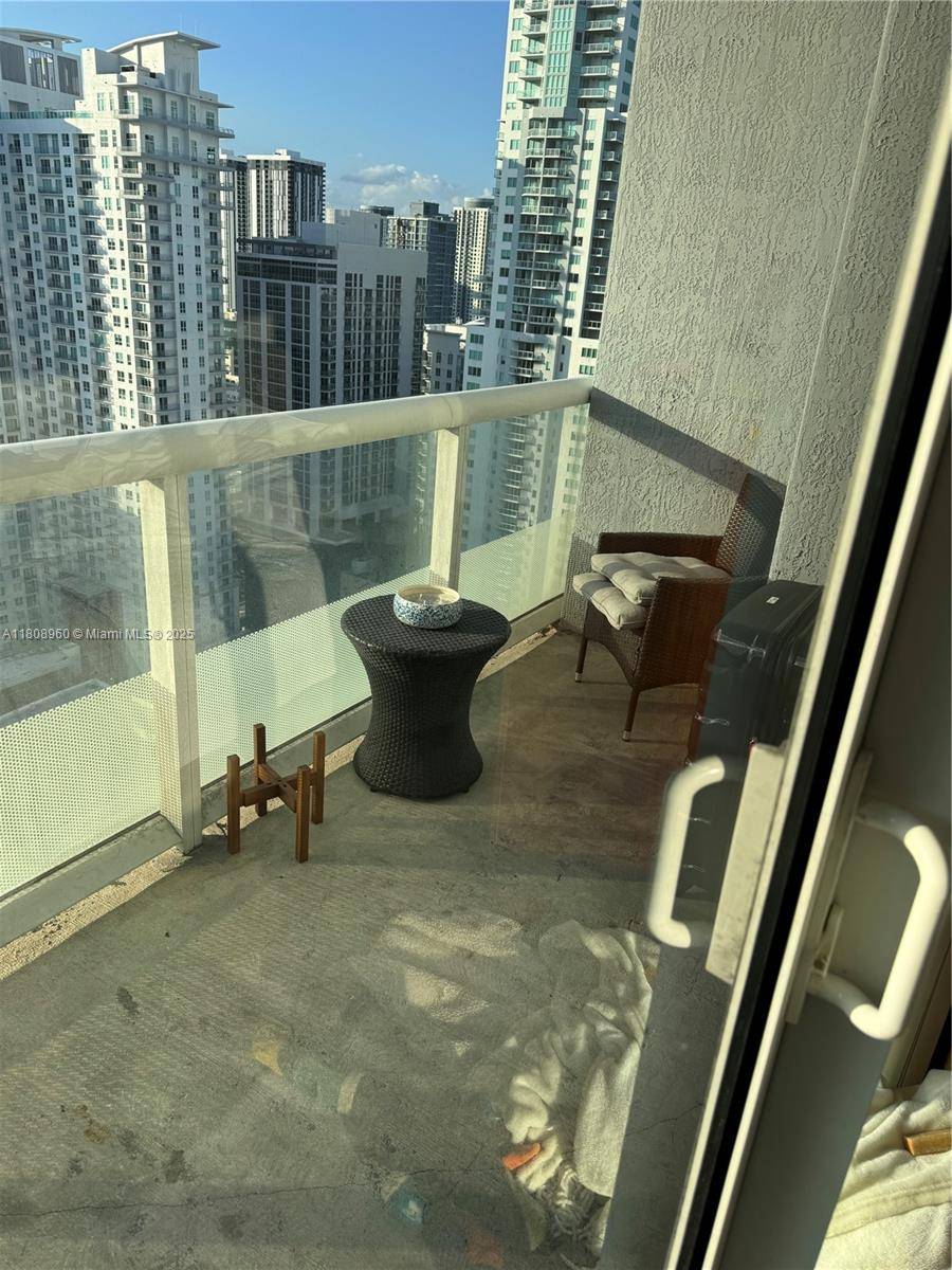Miami, FL 33132,50 Biscayne Blvd #3303