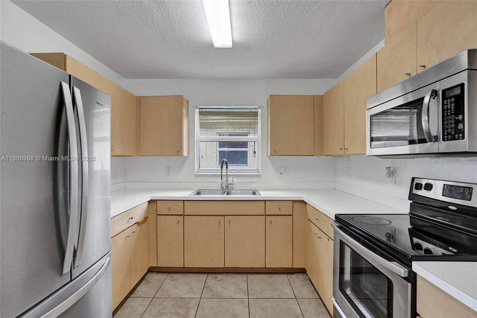 Fort Lauderdale, FL 33311,2221 NW 24th Ct