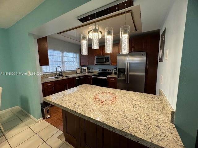 Hallandale Beach, FL 33009,1817 S Ocean Dr #521