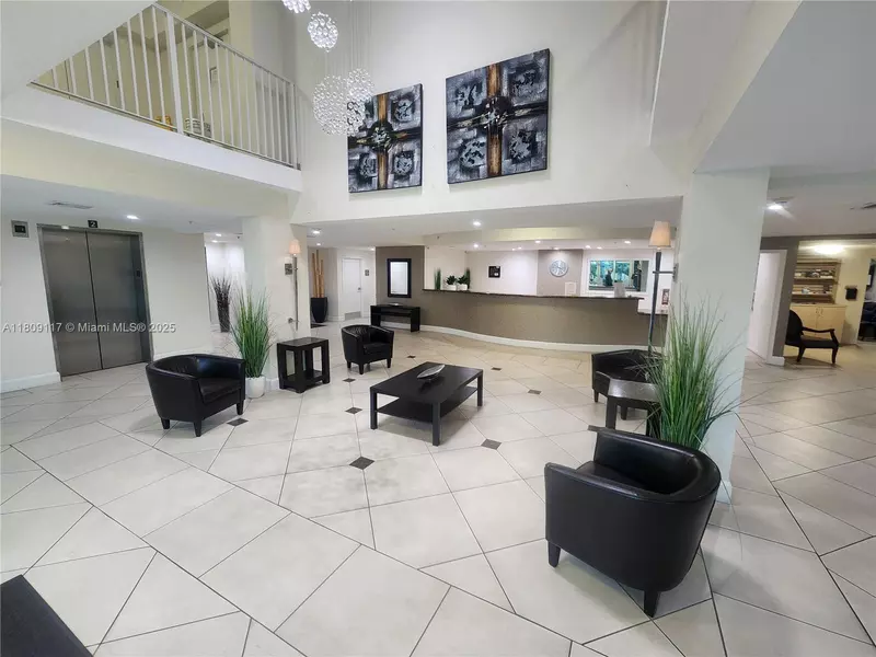 18100 N Bay Rd #PH7, Sunny Isles Beach, FL 33160