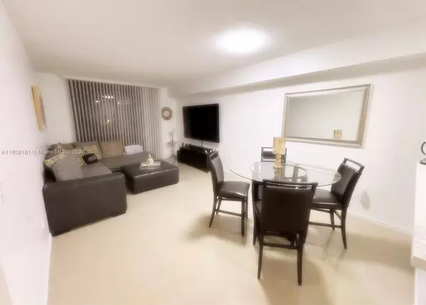 5091 NW 7th St #703, Miami, FL 33126